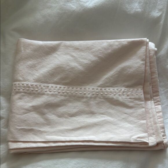 Nordstrom Home Blush Pillowcase - Picture 1 of 4